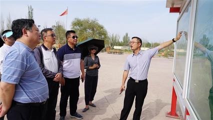 静安慈善赴巴楚考察调研援疆项目，助力慈善基金会网站信息化建设